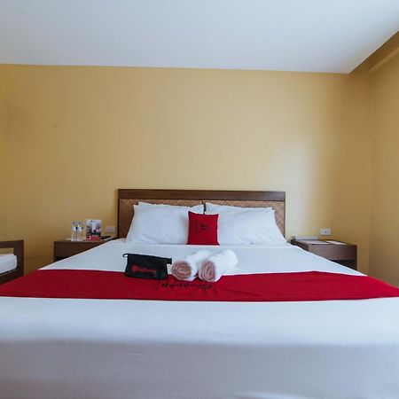 RedDoorz Premium near Health Centrum Banica Roxas City Exterior foto