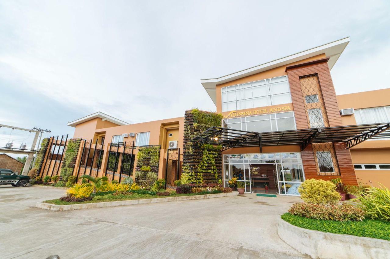 RedDoorz Premium near Health Centrum Banica Roxas City Exterior foto