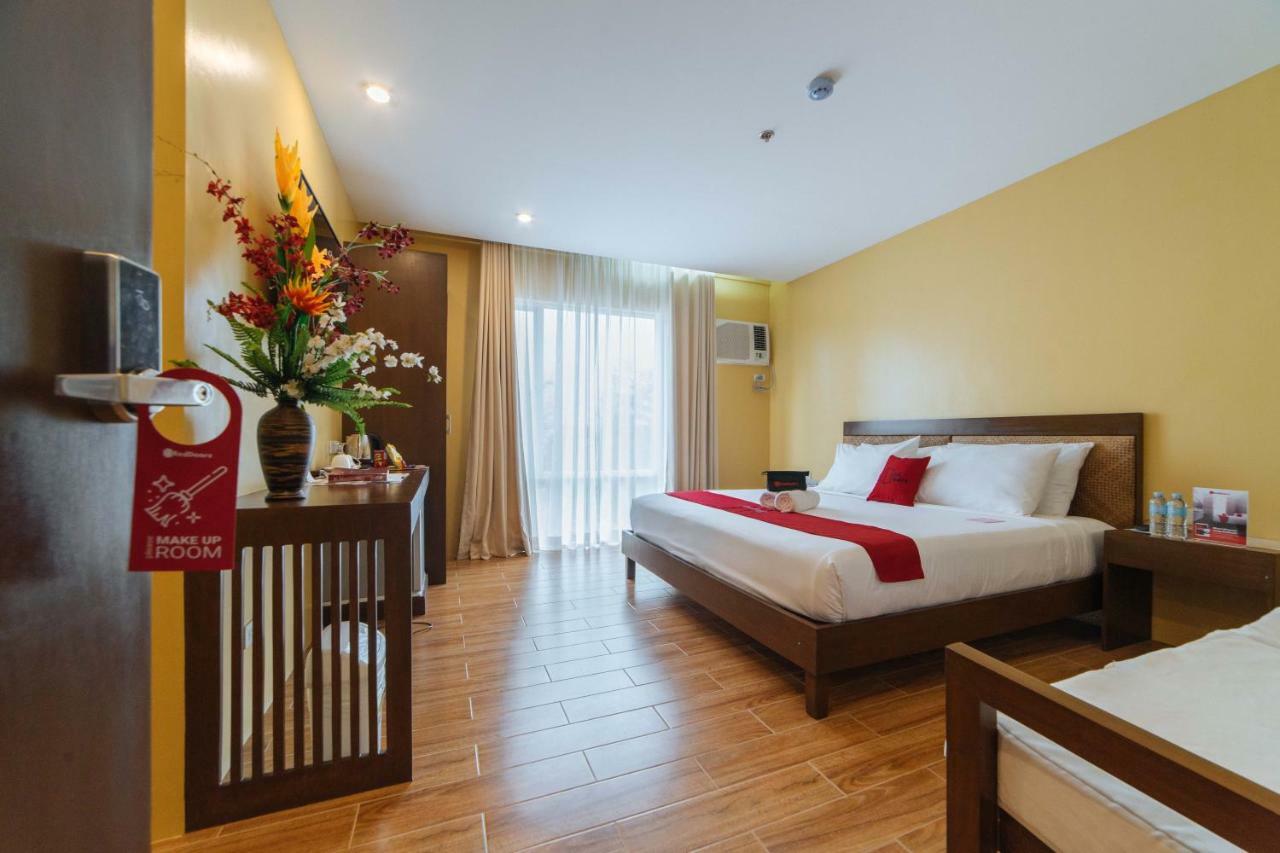 RedDoorz Premium near Health Centrum Banica Roxas City Exterior foto