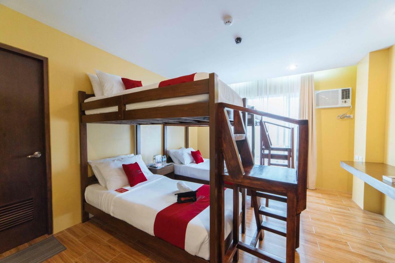 RedDoorz Premium near Health Centrum Banica Roxas City Exterior foto