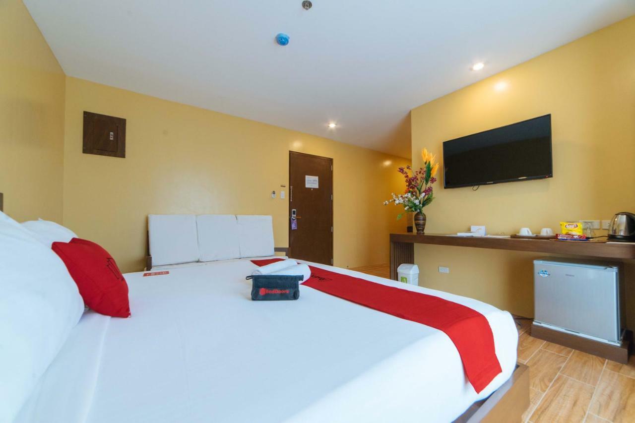 RedDoorz Premium near Health Centrum Banica Roxas City Exterior foto