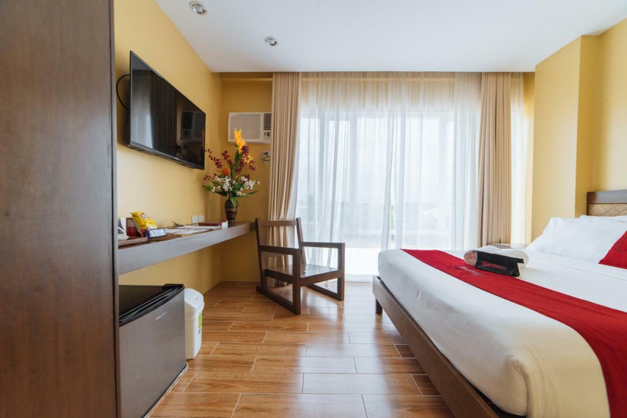 RedDoorz Premium near Health Centrum Banica Roxas City Exterior foto