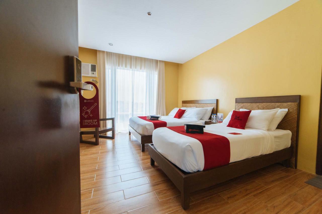 RedDoorz Premium near Health Centrum Banica Roxas City Exterior foto