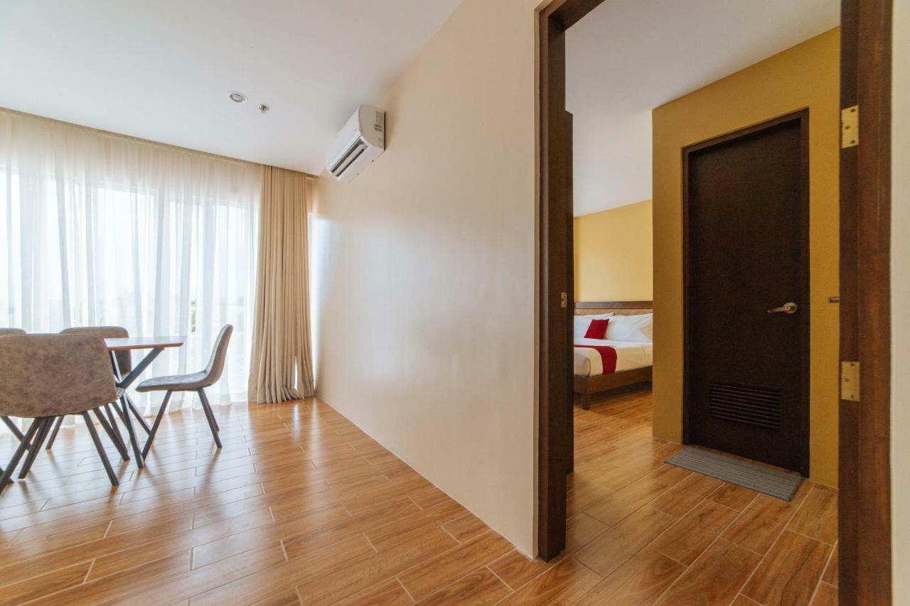 RedDoorz Premium near Health Centrum Banica Roxas City Exterior foto